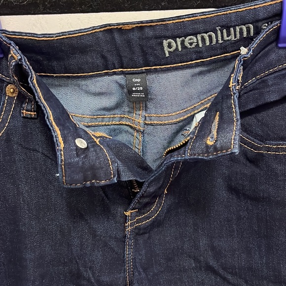 Gap Jeans - Picture 2 of 3